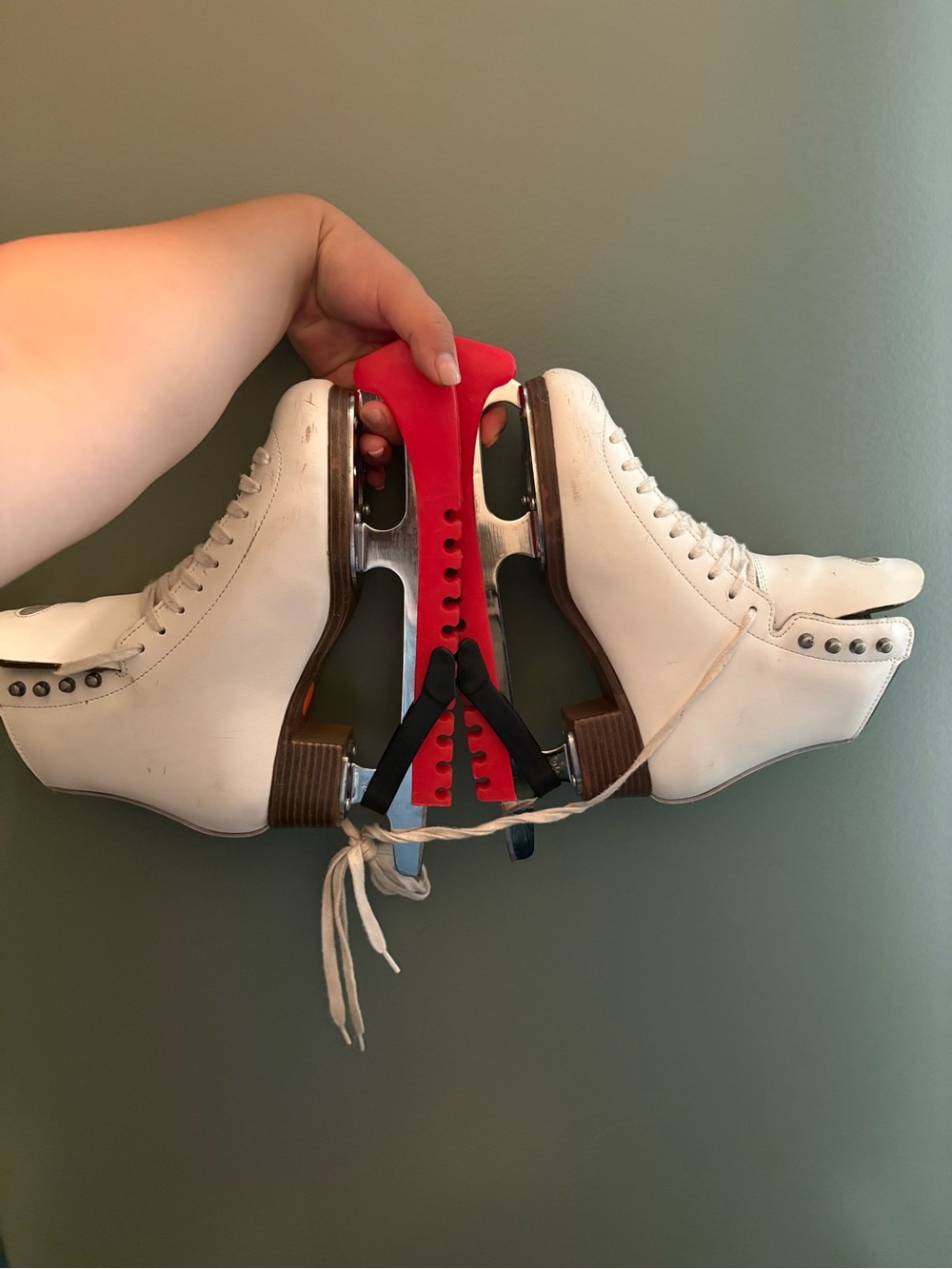 Ridell ice skates
